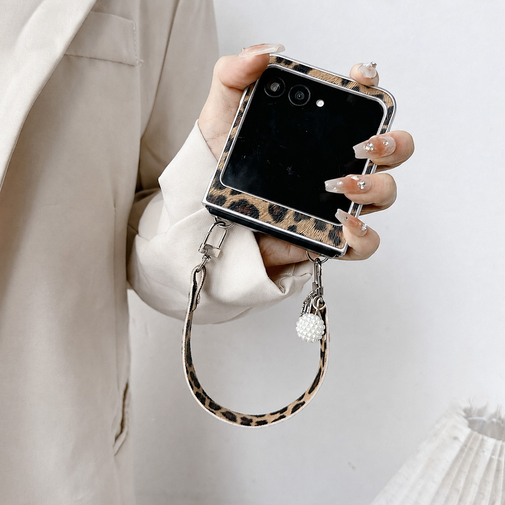 ヒョウ柄折りたたみフリップ電話ケース Motorola Ra - Travel Accessories Pink のレビューと価格