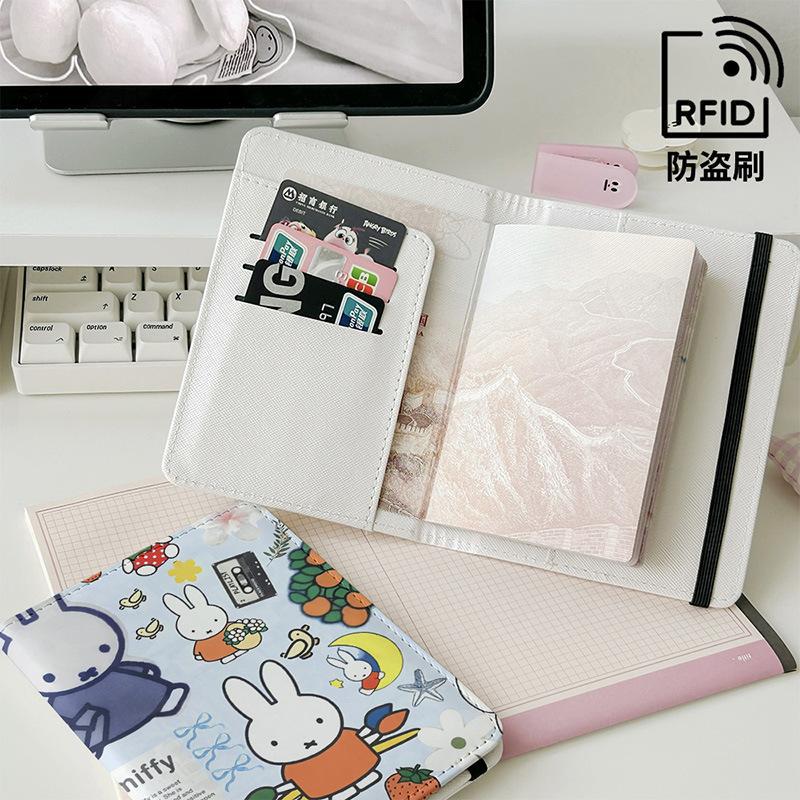 ミッフィー漫画風クリエイティブキュート収納パスホルダーIDバ - Travel Accessories Cute のレビューと価格